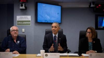 El presidente Obama cuando advertía a la población el miércoles sobre los peligros del huracán Matthew. Foto: AFP