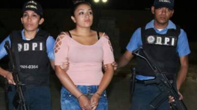 Una integrante de Pandilla 18 fue detenida cuando distribuía drogas en la colonia Cañada de Tegucigalpa.