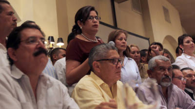 Los diputados de Libre con Manuel Zelaya a la cabeza, han dicho que harán una férrea oposición en el Congreso.