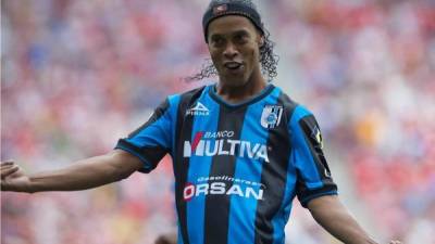 Ronaldinho tendría una nueva aventura en su país.