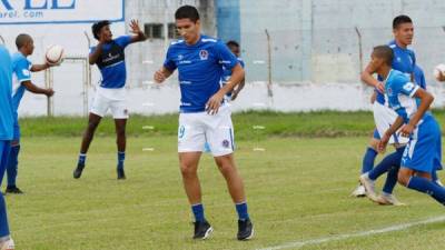 Leverón se puso por primera vez la camiseta del Olimpia. Foto Edwin Romero.