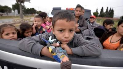En agosto, unos 3,000 menores de Centroamérica fueron detenidos cruzando la frontera solos hacia EU (EFE/Archivo).