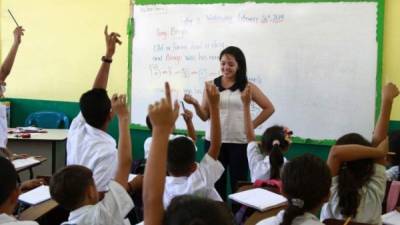 Alrededor de 65,000 docentes recibirían las dosis en la quinta jornada de vacunación.