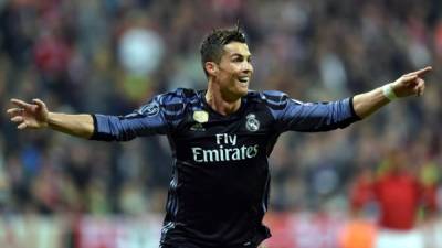 Cristiano Ronaldo celebrando uno de sus goles contra el Bayern Münich. Foto AFP
