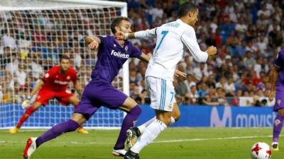 Cristiano Ronaldo marcó un golazo contra la Fiorentina en el Trofeo Santiago Bernabéu. Foto EFE