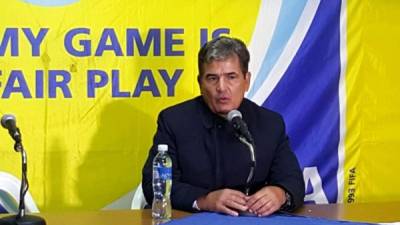 Jorge Luis Pinto, durante la conferencia de prensa que ofreció tras el partido. Foto Twitter @EUDeportes