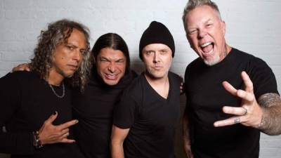 Metallica también ha pedido a sus seguidores a donar a las entidades que combaten los incendios en Australia.