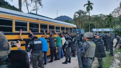 Los internos fueron movilizados en horas tempranas de este viernes.