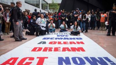 Cientos de manifestantes fueron registrados este jueves al expresar su apoyo a un 'Dream Act'. EFE