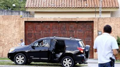Las víctimas junto con dos mujeres se conducían en una camioneta de lujo, Toyota Rav 4.