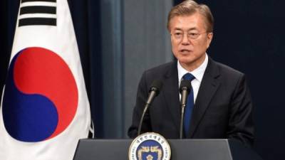 Moon Jae-In toma posesión después del mandato de Park Geun-hye.