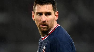 Messi entró en autoaislamiento, anunció su club Paris Saint-Germain.