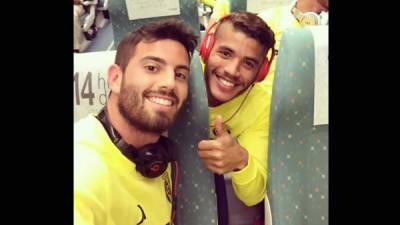 Mateo Musacchio y Jonathan Dos Santos supuestamente sostienen una relación según el diario Récord. Fotografía Twitter.