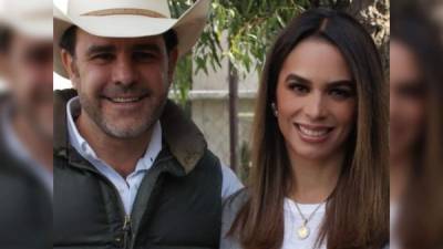 La actriz mexicana negó los rumores de la supuesta separación con su esposo, Eduardo Capetillo y hasta se rió afirmando que ella no es ninguna novata en temas de amor, con 25 años de casada Gaytán no se 'raja' a la primera.