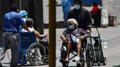 Autoridades sanitarias a diario están haciendo llamamientos a la población que haga uso de mascarilla y cumpla con las otras recomendaciones de higiene para evitar más contagios.