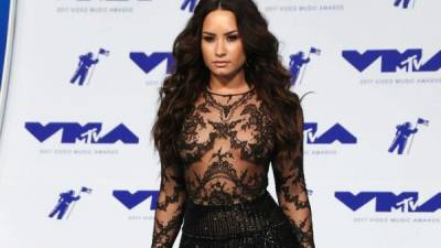 A Demi Lovato el interés por su vida sexual le parece irrelevante.
