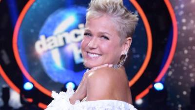 Xuxa hizo la caracterización de la estrella durante su participación en 'Dancing Brasil'.