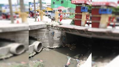 Problema. Los pobladores de la López Arellano tiran las aguas negras a canales sin ningún tratamiento. Fotos: Efraín V. Molina.