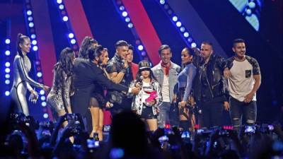 Maluma, Lele pons, Iggy Azalea y Natalia Lafourcade fueron algunas de las estrellas presentes en la entrega de premios MTV Millennial 2017.