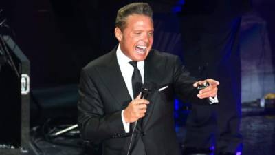 Un dobles de Luis Miguel, anunció que él podría caracterizar al ídolo mexicano en la segunda temporada de la bioserie de Netflix.