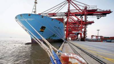 Los megabuques Triple E, como el Maersk Majestic, han contribuido a la congestión y las demoras en los puertos.