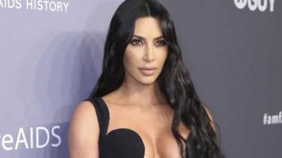 Kim Kardashian se enteró que sus análisis de sangre revelaron anticuerpos asociados con el lupus.