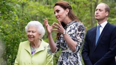 La reina Isabel II destacó la labor de los voluntarios.