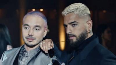 J Balvin fue confundido con Maluma (d) en su natal Colombia.