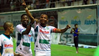 Carlos Ovidio Lanza marcó el primer gol del Juticalpa contra el Marathón.