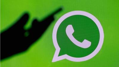 En las próximas semanas, el modo oscuro de WhatsApp estará disponible en todos los sistemas operativos.