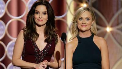 La gala mantiene a las actrices Tina Fey y Amy Poehler como presentadoras.