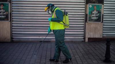 Agente de desinfección en Francia.