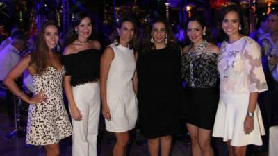 Karla Villar, Jeannette Larach, Margarita y Fanny Hawit, Lourdes Abufele y Melissa Garza.