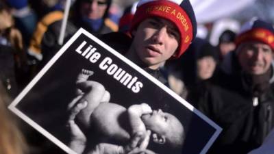 Personas se manifestaron contra el aborto en la 'Marcha por la Vida' en Washington. EFE/Archivo