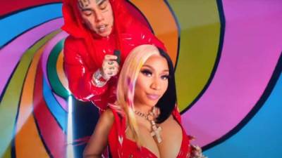 Nicki Minaj generó rumores de embarazo con el video 'Trollz' de Tekashi 6ix9ine.