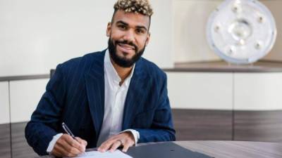 Choupo Moting firmó con el Bayern Múnich hasta el 20 de junio de 2021