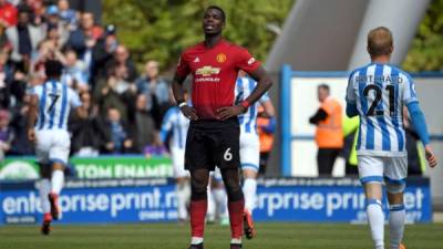 Paul Pogba no pudo evitar el nuevo fracaso del Manchester United. Foto AFP