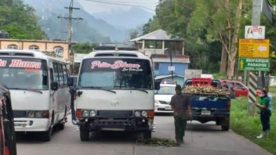 Debido a un llamado a paro de transporte, en Peña blanca fueron totalmente bloqueadas las principales entradas.