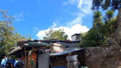 La balacera ocurrió en horas del mediodía en esta vivienda.