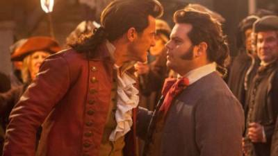 LeFou, interpretado por Josh Gad, se enamora del villano Gaston.