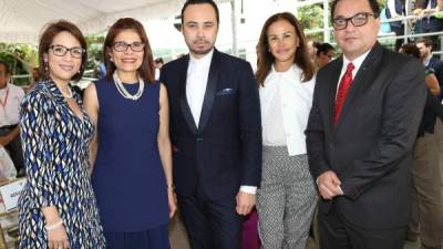 Rosalpina Rodríguez, Hilda de Pyerrecave, Carlos Campos, Lizzette Pozzi y Marlon Brevé.