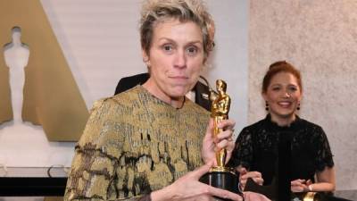 Frances McDormand ganó este domingo el Óscar a mejor actriz por 'Tres anuncios por un crimen'.Foto AFP.