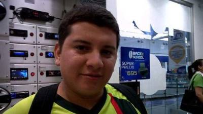Omar García era un joven simpático. 'A mi hijo lo mataron por guapo', dice su madre.