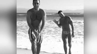 Ricky Martin y su prometido Jwan Yosef en las playas de México (c) Instagram.