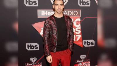 El vocalista de DNCE declaró que está dispuesto a participar en una tercera cinta de Camp Rock, siempre y cuando sea una versión oscura y exclusiva para adultos.