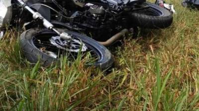 Foto de archivo de un accidente de un motociclista.