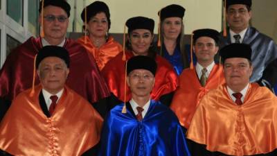 Matilde Paz, Beatriz Brito, Ioury Mena, Matthew Gaffey, Mary Martínez, Juan Carlos Gamero, Oswaldo Valladares, el invitado especial Marcos Chan y Senén Villanueva.