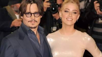 Johnny Depp sigue rebatiendo las acusaciones de violencia domésticas vertidas por su exesposa Amber Heard.