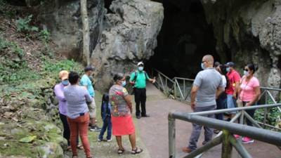 Miles de hondureños aprovecharon la Semana Santa para realizar turismo interno.