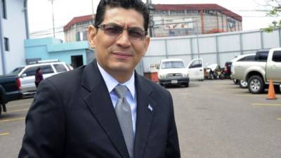 Walter Banegas funge como secretario del PAC.